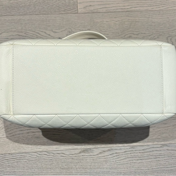 Chanel gst shopping tote - Picture 3 of 11